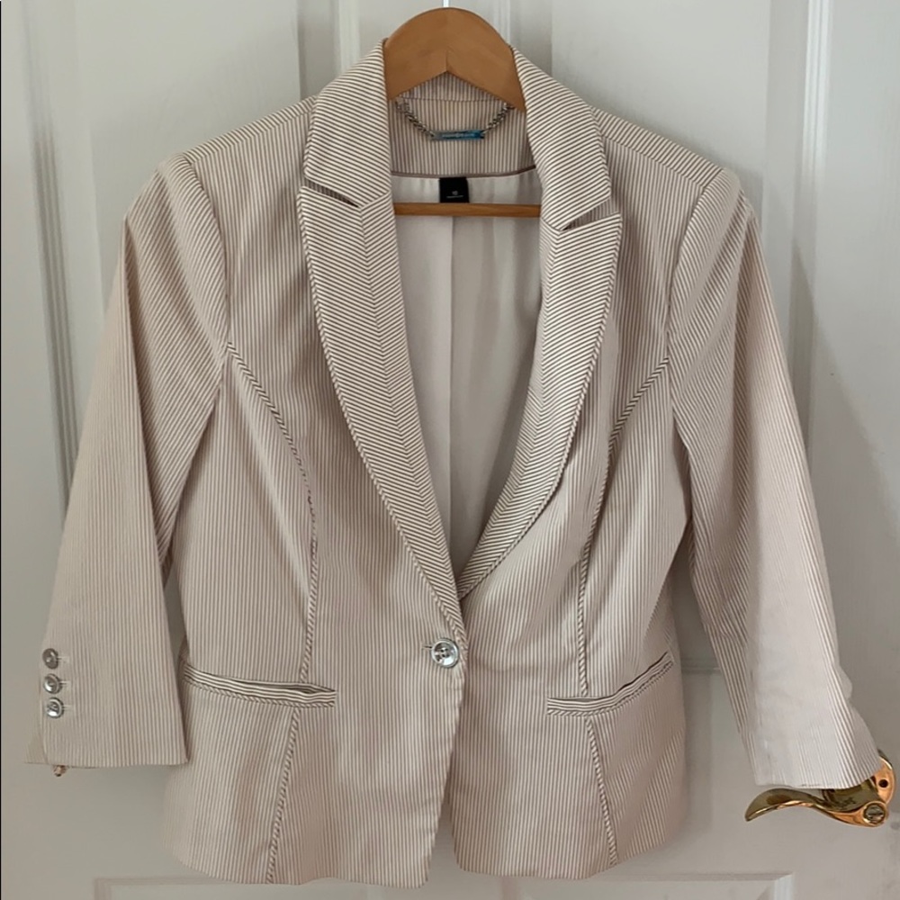 White and tan striped suit coat.